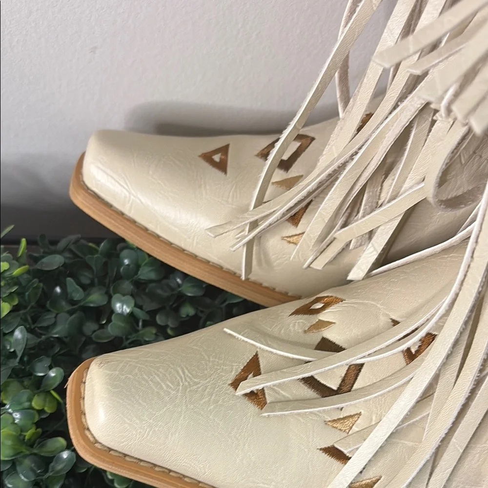 Fringe Western Boots - Cream - Picture 6 of 11